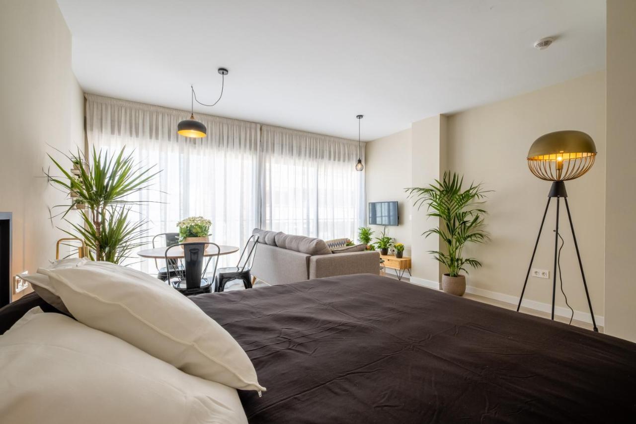 Minty Stay - Trinidad Apartments Málaga Kültér fotó