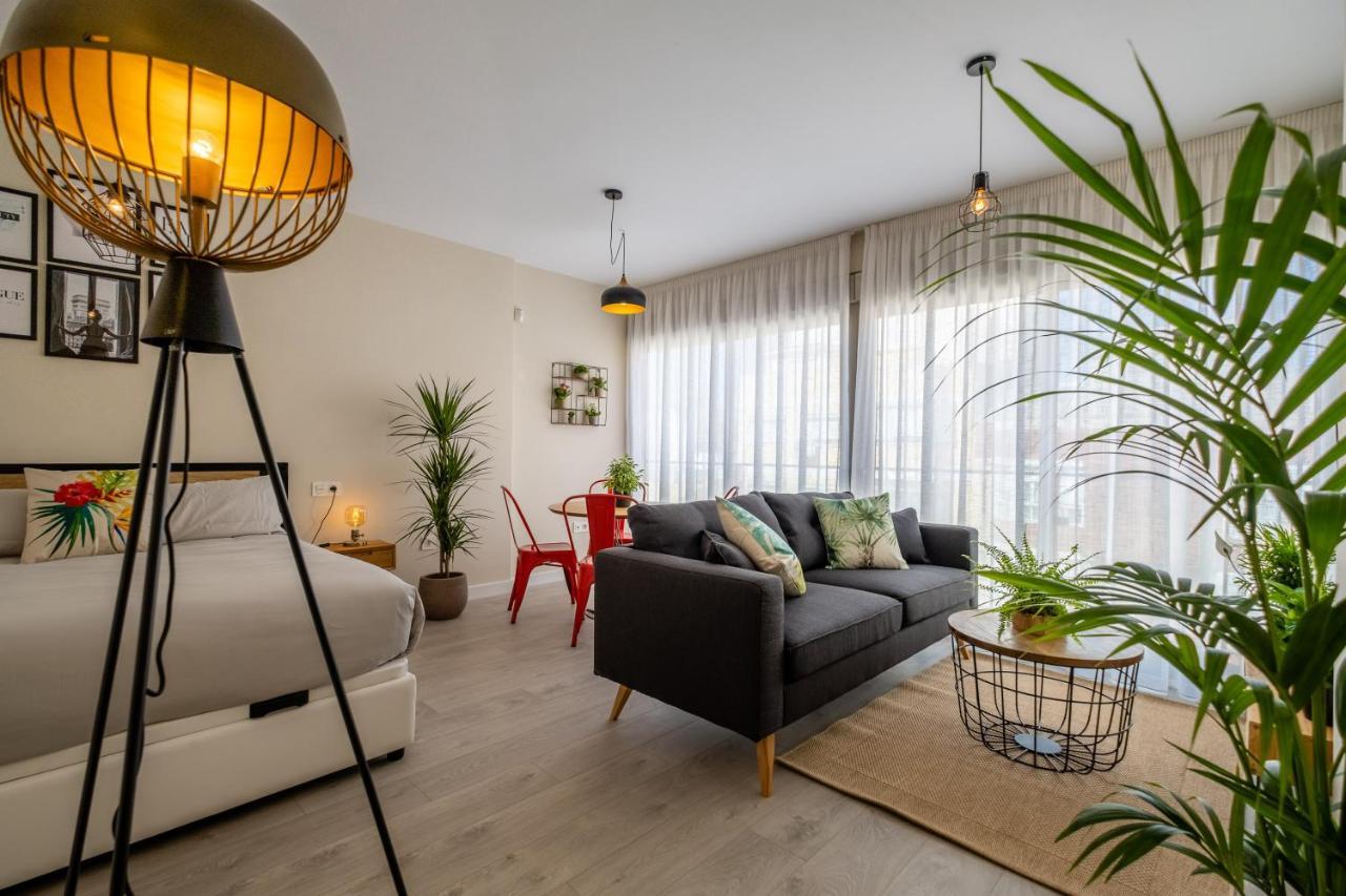 Minty Stay - Trinidad Apartments Málaga Kültér fotó