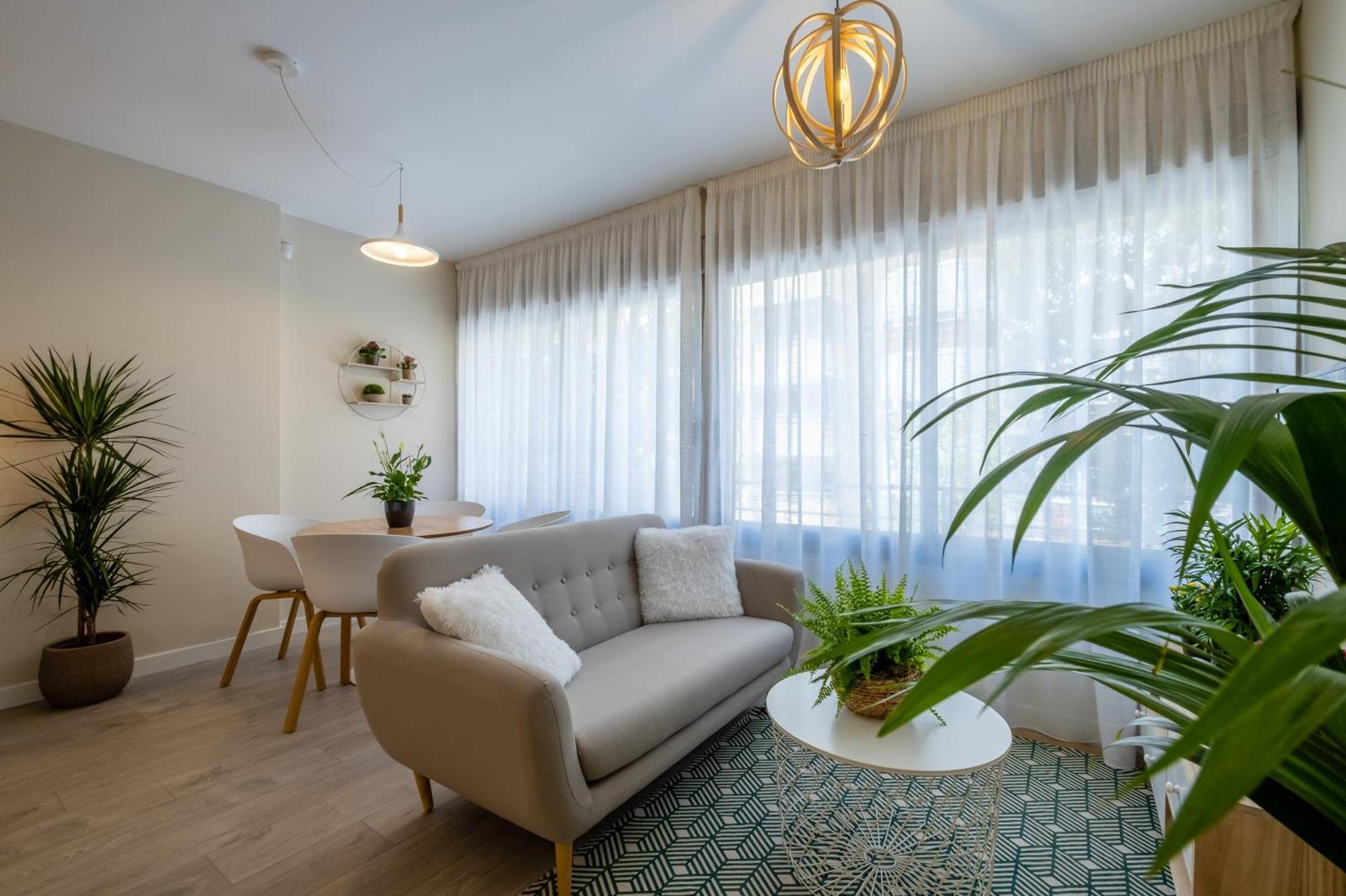 Minty Stay - Trinidad Apartments Málaga Szoba fotó
